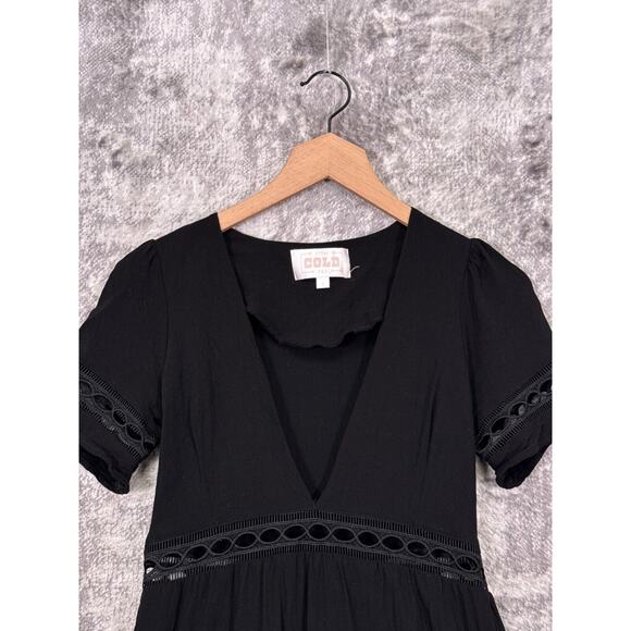 Cold Stone Fox Dress 1 / US 2 Womens Black Eyelet Short Sleeve V Neck Mini - Picture 2 of 9